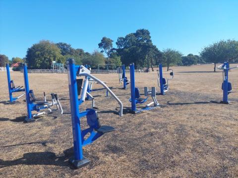 Fitness equipment 